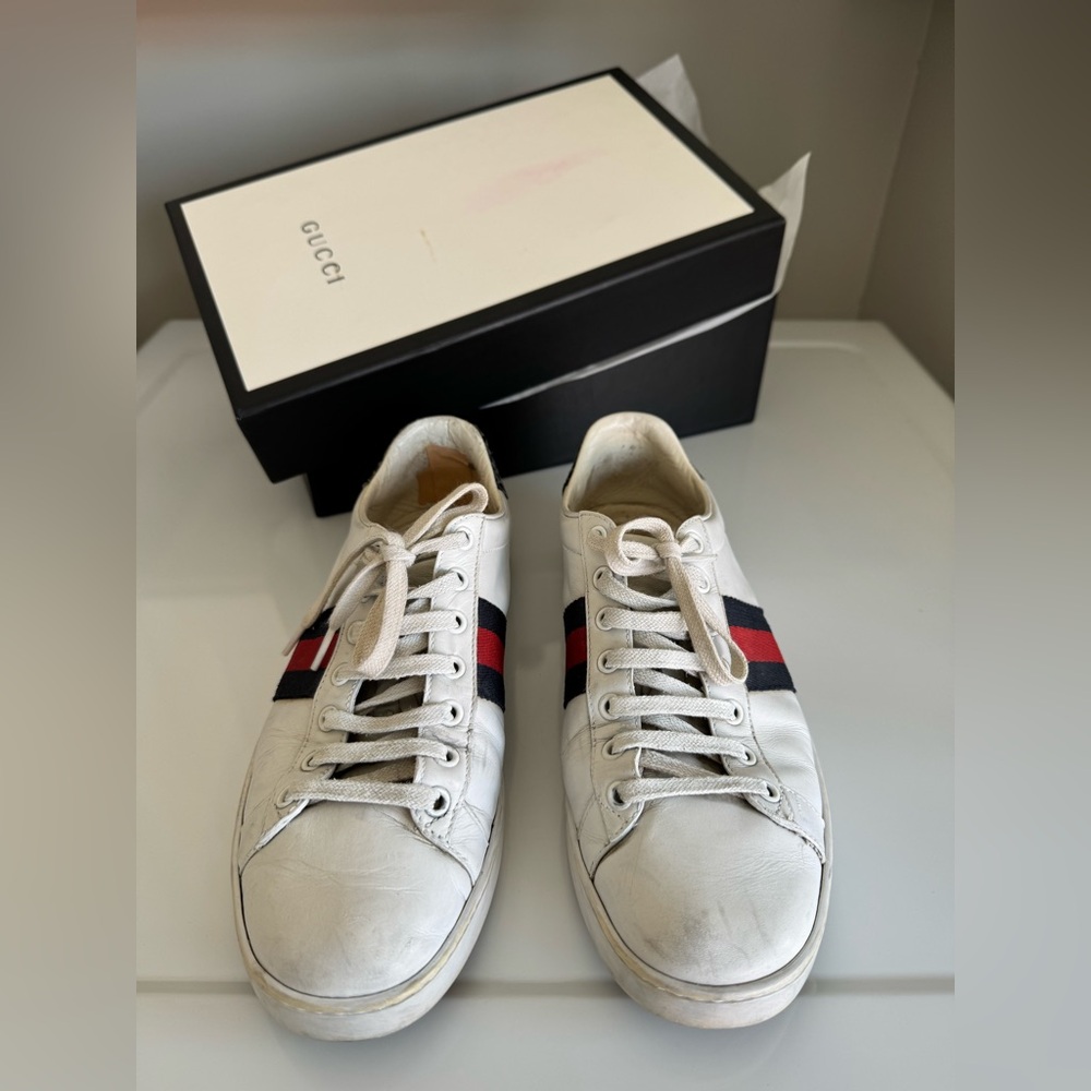 Gucci Sneaker size 38.5 Italian French 39.5  US 8.5